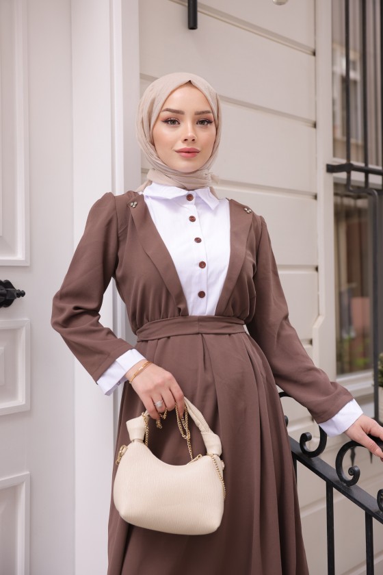 4444 - Yaka Detaylı Tesettür Elbise Kahverengi̇-A12