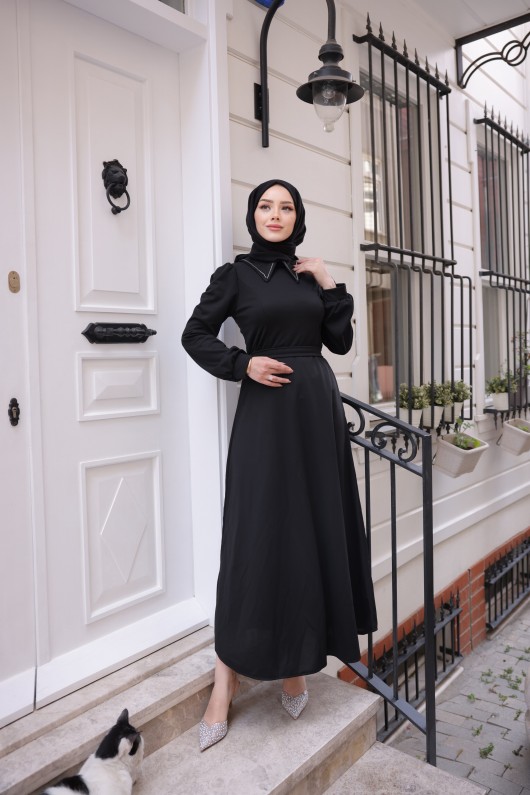 4447 - Taşlı Tesettür Elbise Si̇yah-K9