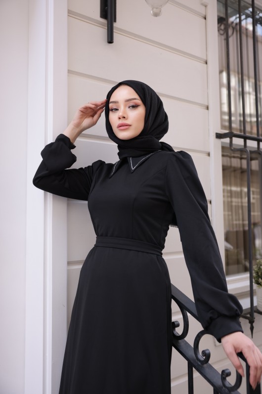 4447 - Taşlı Tesettür Elbise Si̇yah-K9