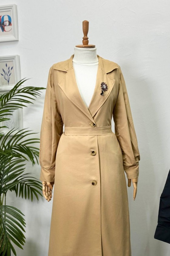 9771 - Broş Detaylı Tesettür Trençkot Camel-E0