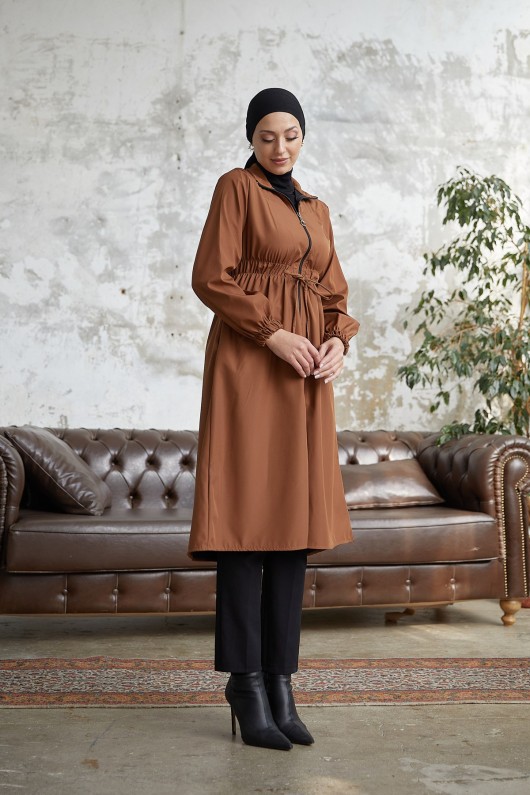 7373 - Bel Büzgülü Tesettür Trençkot Taba-F6