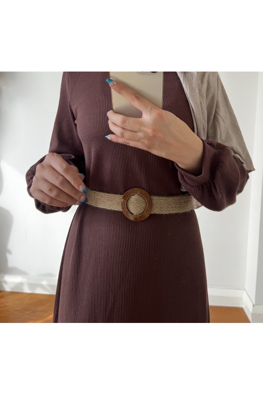 4417 - Hasır Kemerli Tesettür Elbise Kahverengi̇-E2 4417 - Hasır Kemerli Tesettür Elbise Kahverengi̇-E2