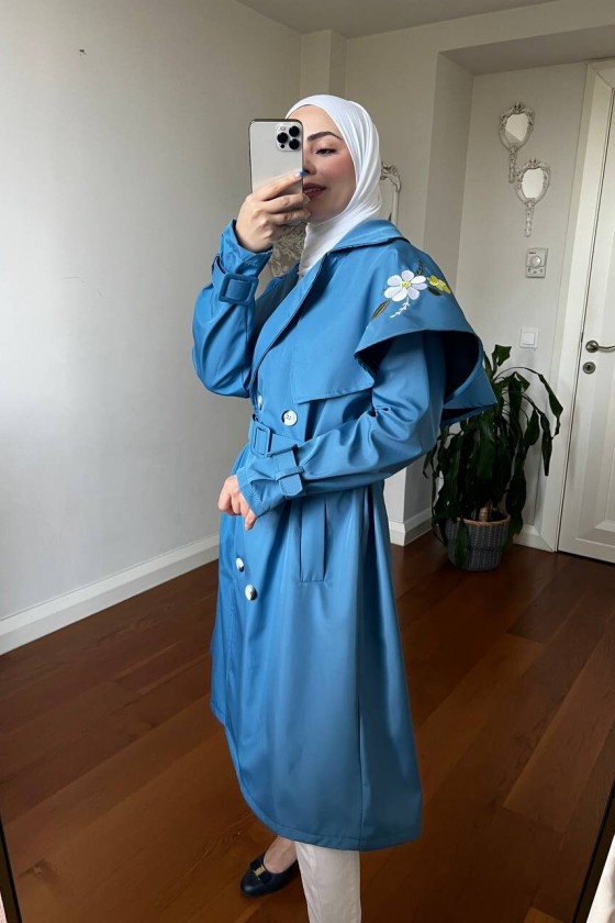 4401 - İşleme Detaylı Tesettür Trençkot Mavi-F1