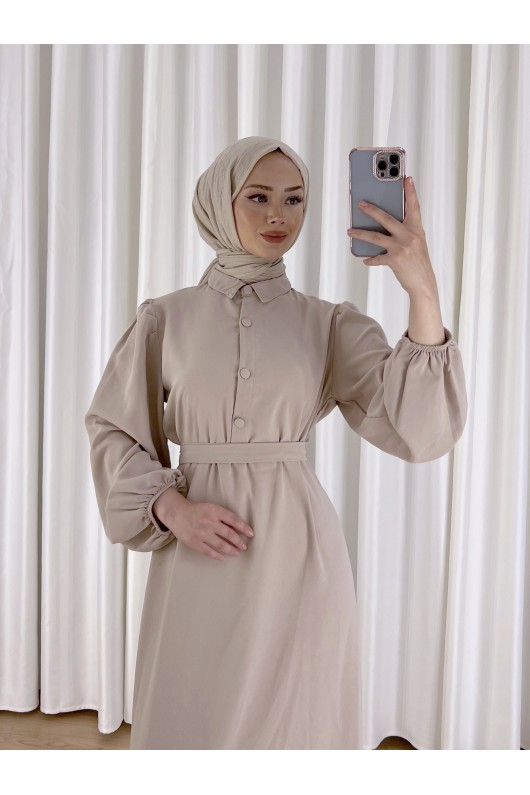 9559 - Düğme Detaylı Tesettür Elbise Bej--A13