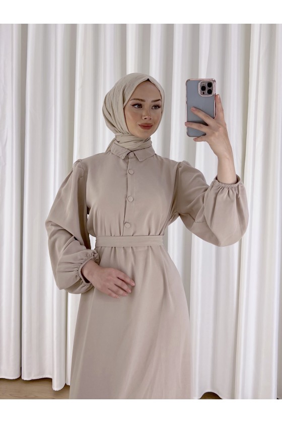 9559 - Düğme Detaylı Tesettür Elbise Bej--A13