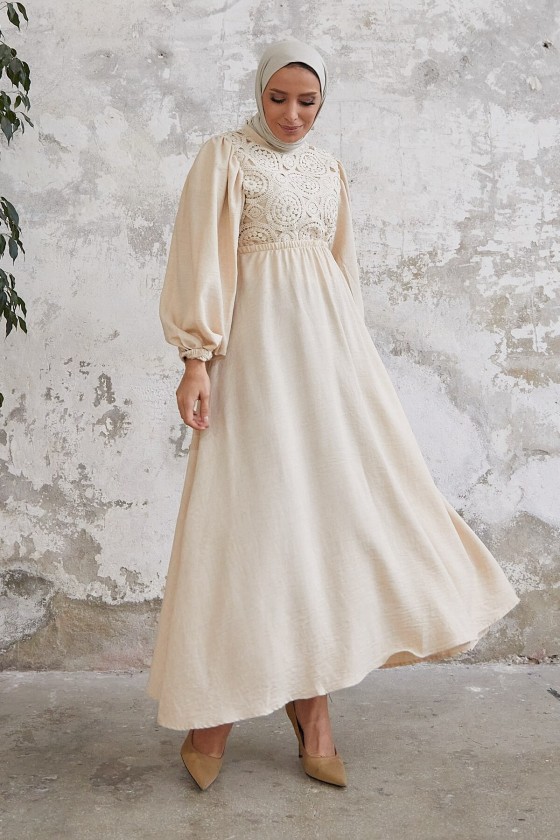 3355 - Örme Detaylı Tesettür Elbise Bej-E3