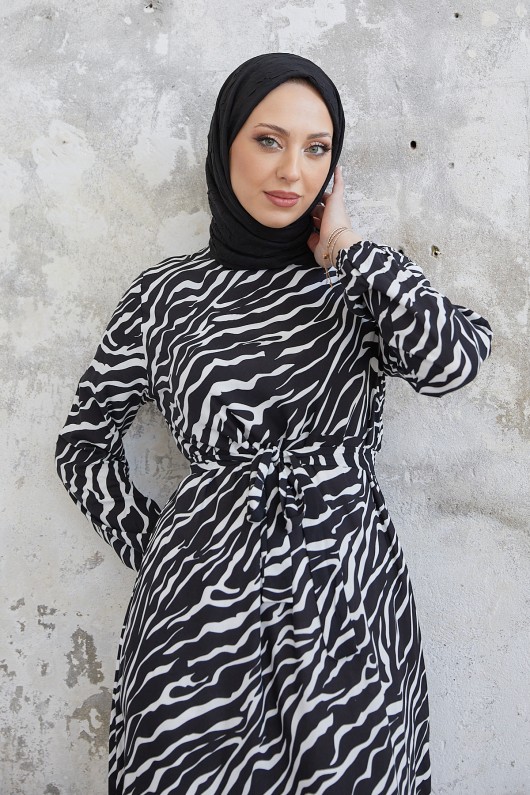 4499 - Desenli Tesettür Elbise Si̇yah-A1 4499 - Desenli Tesettür Elbise Si̇yah-A1