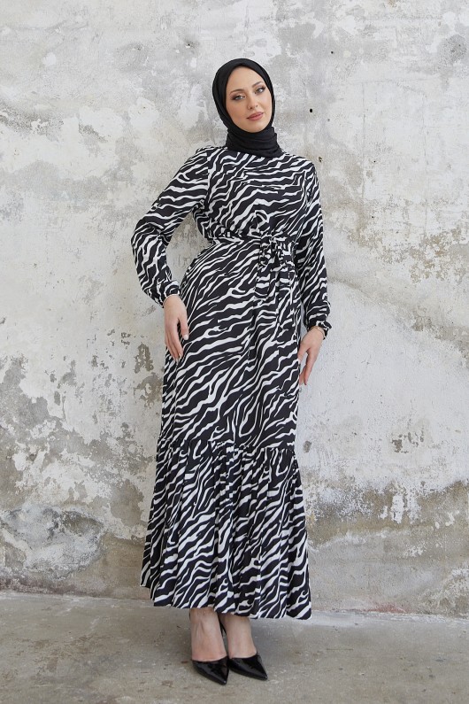 4499 - Desenli Tesettür Elbise Si̇yah-A1 4499 - Desenli Tesettür Elbise Si̇yah-A1