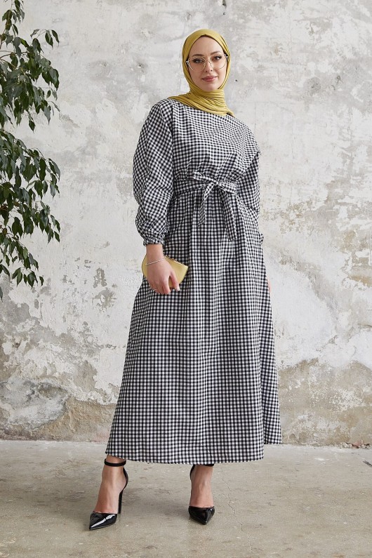8000 - Kare Desen Tesettür Elbise Si̇yah-A3
