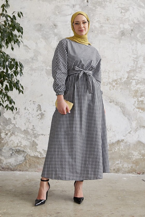 8000 - Kare Desen Tesettür Elbise Si̇yah-A3