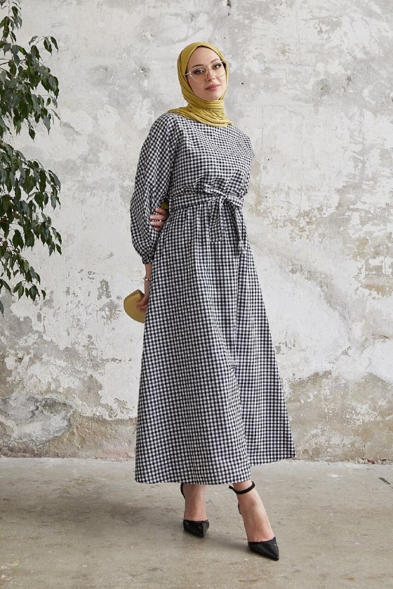 8000 - Kare Desen Tesettür Elbise Si̇yah-A3