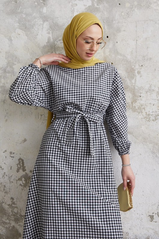 8000 - Kare Desen Tesettür Elbise Si̇yah-A3