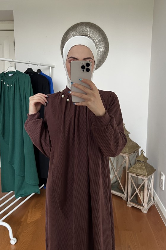 4424 - Taş Detaylı Tesettür Triko Elbise Kahverengi̇-A17