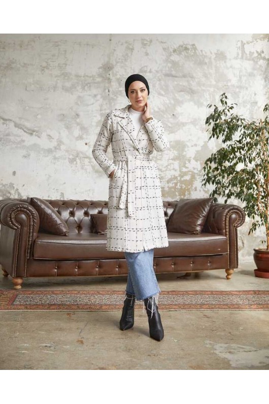 7889 - Tesettür Kaban Beyaz-B6