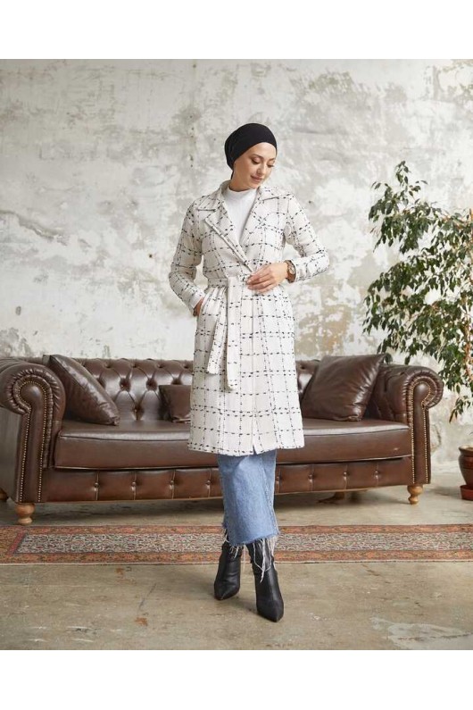 7889 - Tesettür Kaban Beyaz-B6