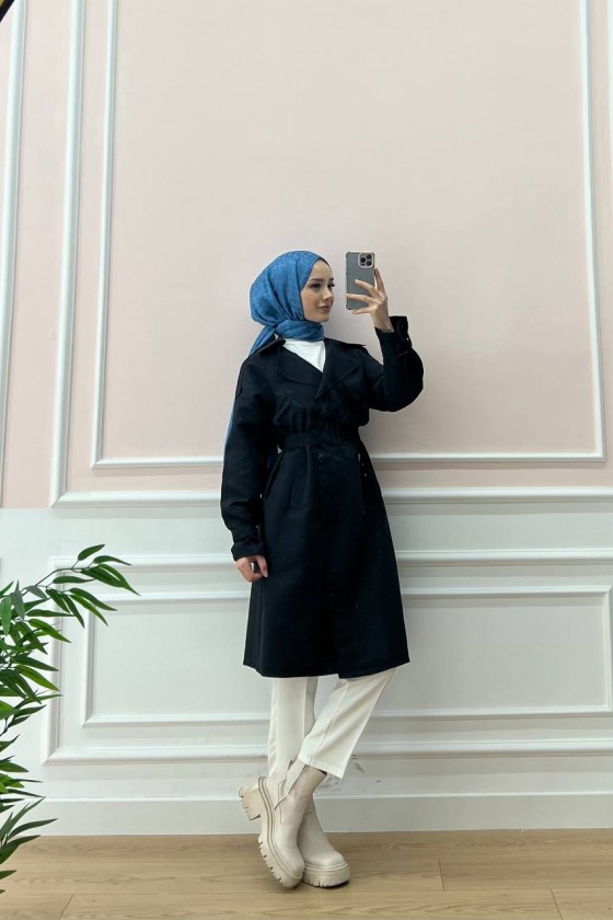 0141-Kol Ve Omuz Detaylı Tesettür Trençkot Si̇yah-C5