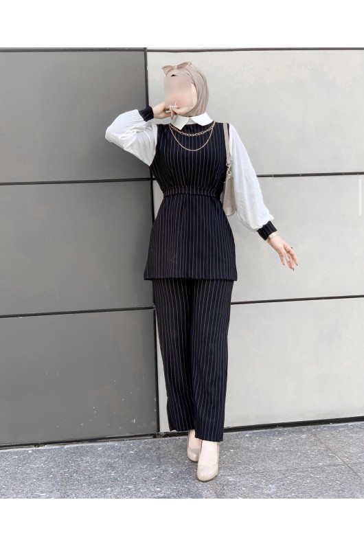 4430 - Çizgili Tesettür İkili Takım Si̇yah-H3