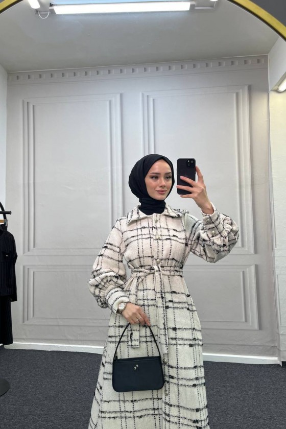 4449 - Renk Detaylı Tesettür Kaban Beyaz