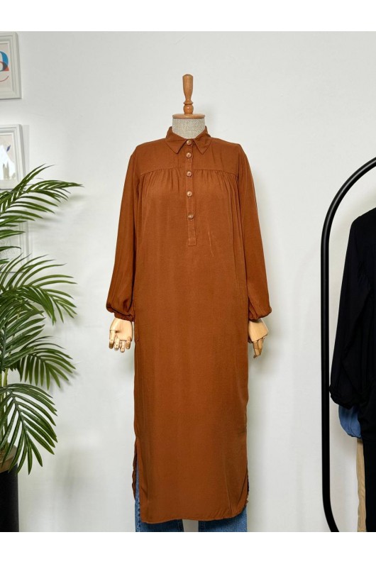 8222 - Yanları Yırtmaç Robalı Tam Boy Tunik Kahverengi̇-A2 8222 - Yanları Yırtmaç Robalı Tam Boy Tunik Kahverengi̇-A2