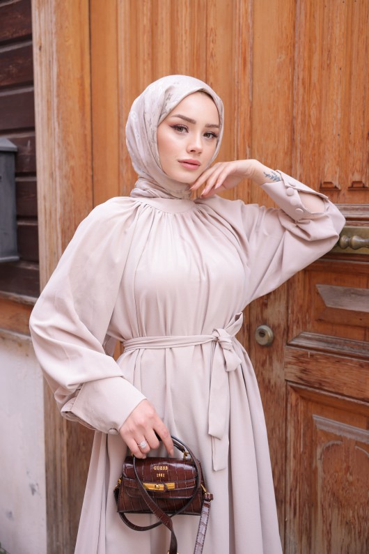 2587 - Kemerli Tesettür Elbise Bej-G2