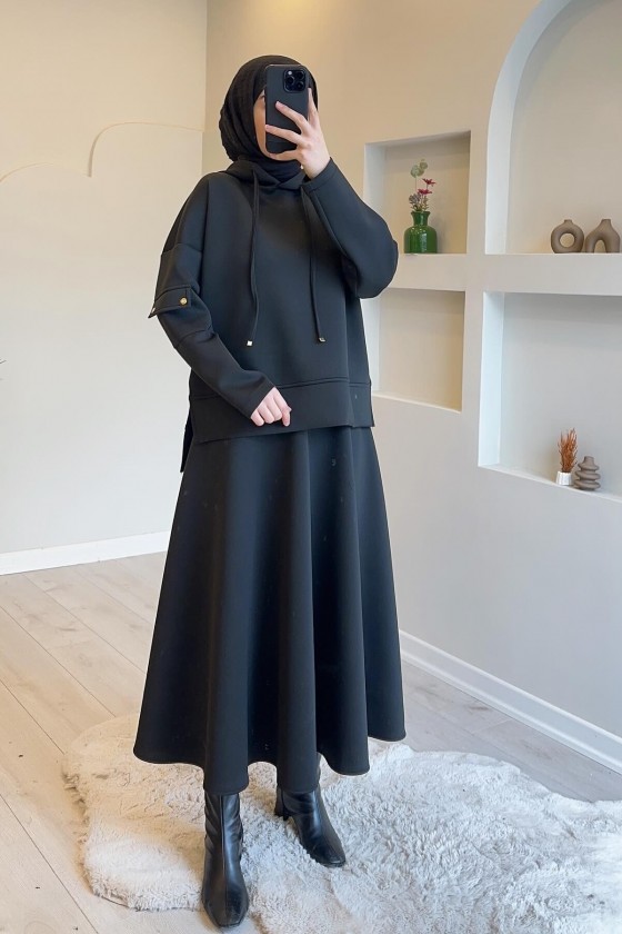 44112 - Scuba Kumaş Tesettür İkili Takım Si̇yah