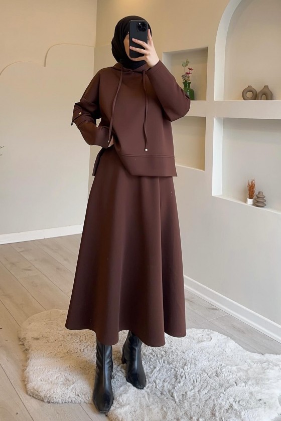 44112 - Scuba Kumaş Tesettür İkili Takım Kahverengi̇