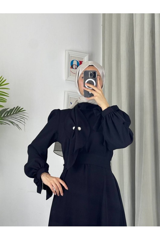 4508 - Detaylı Tesettür Elbise Si̇yah-Z13