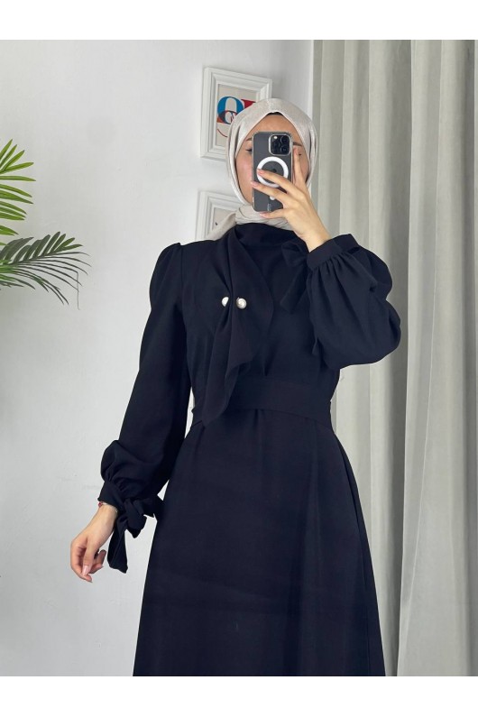4508 - Detaylı Tesettür Elbise Si̇yah-Z13