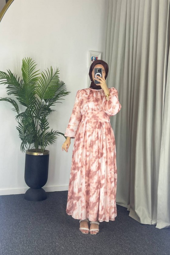 4527 - Kuşaklı Tesettür Şifon Elbise Kahverengi̇-Z18 4527 - Kuşaklı Tesettür Şifon Elbise Kahverengi̇-Z18