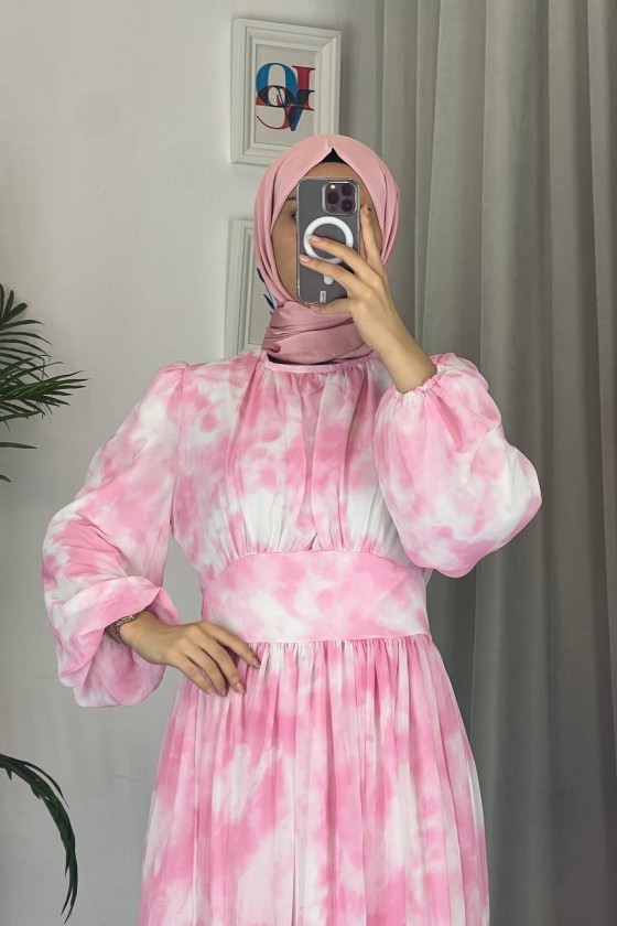 4527 - Kuşaklı Tesettür Şifon Elbise Pembe 4527 - Kuşaklı Tesettür Şifon Elbise Pembe