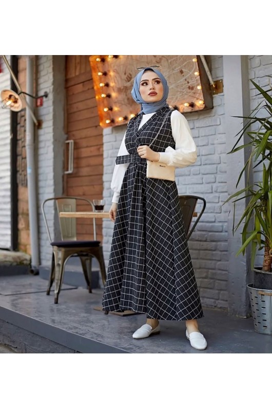 9244 - Pamuklu Kaşe Tesettür Elbise Si̇yah D-7 9244 - Pamuklu Kaşe Tesettür Elbise Si̇yah D-7