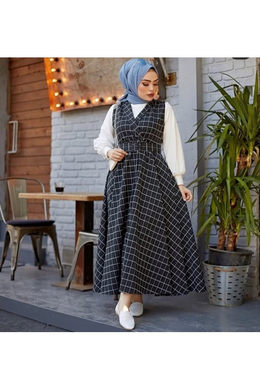 9244 - Pamuklu Kaşe Tesettür Elbise Si̇yah D-7 9244 - Pamuklu Kaşe Tesettür Elbise Si̇yah D-7