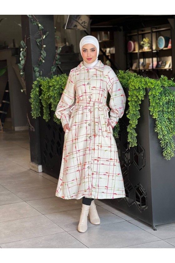 4449 - Renk Detaylı Tesettür Kaban Beyaz - Pembe 4449 - Renk Detaylı Tesettür Kaban Beyaz - Pembe