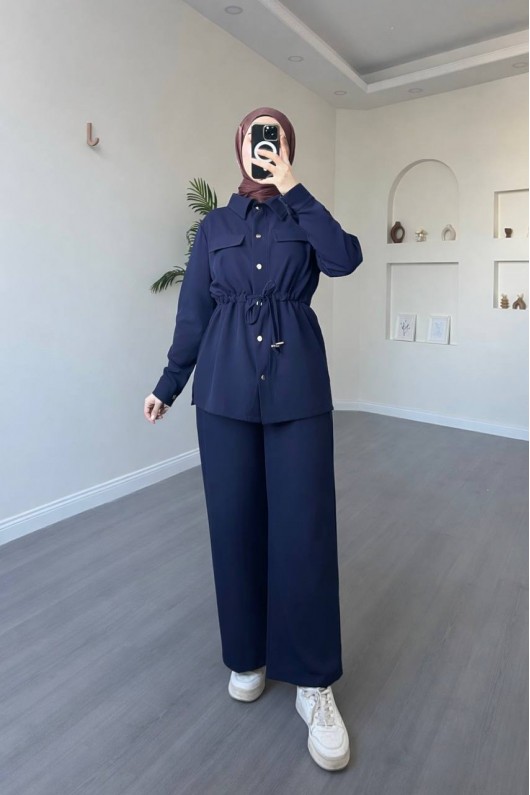 4571 - Krep Kumaş Tesettür Takım Laci̇vert