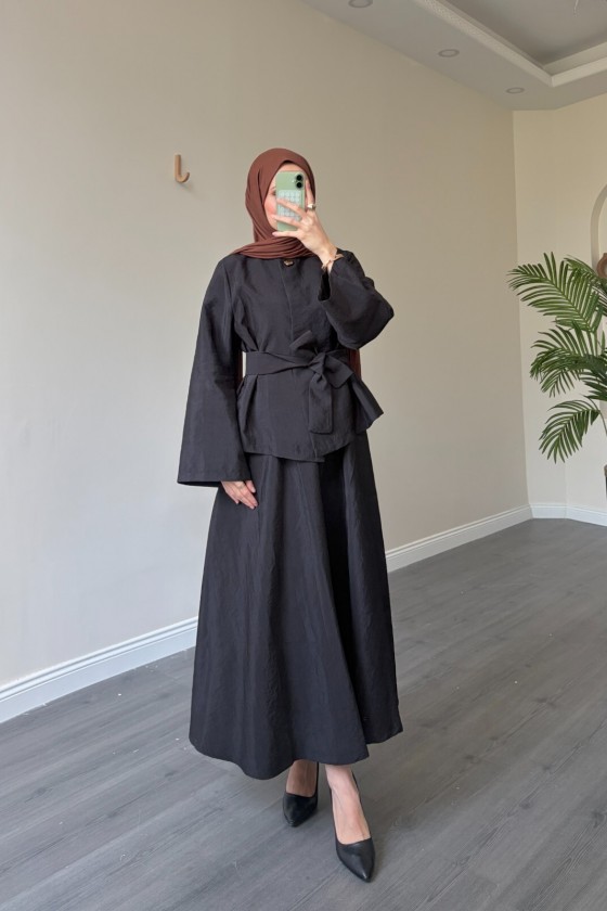 21267 - Asimetrik Gold Düğmeli Kemerli Etek & Ceket Takım Si̇yah