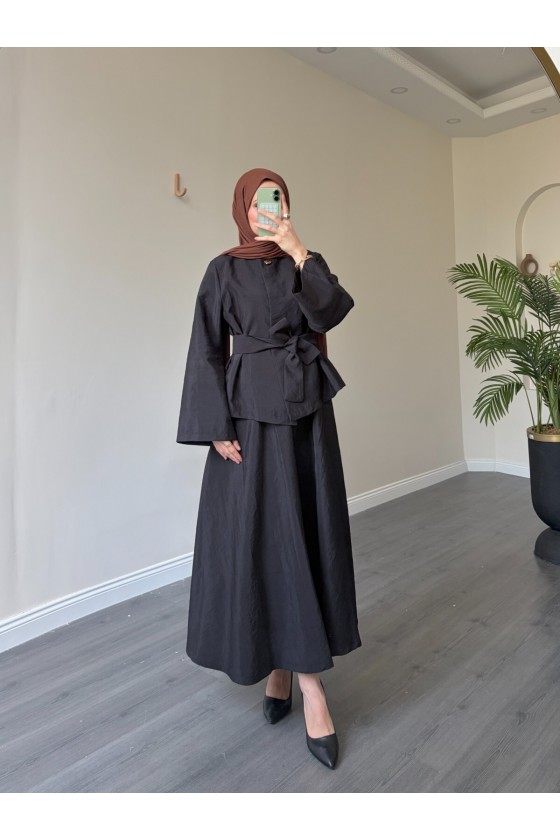 21267 - Asimetrik Gold Düğmeli Kemerli Etek & Ceket Takım Si̇yah