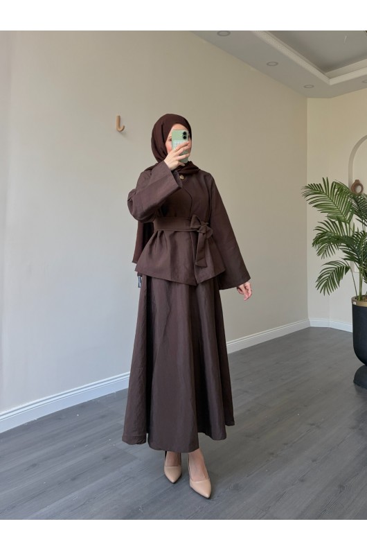 21267 - Asimetrik Gold Düğmeli Kemerli Etek & Ceket Takım Kahverengi̇