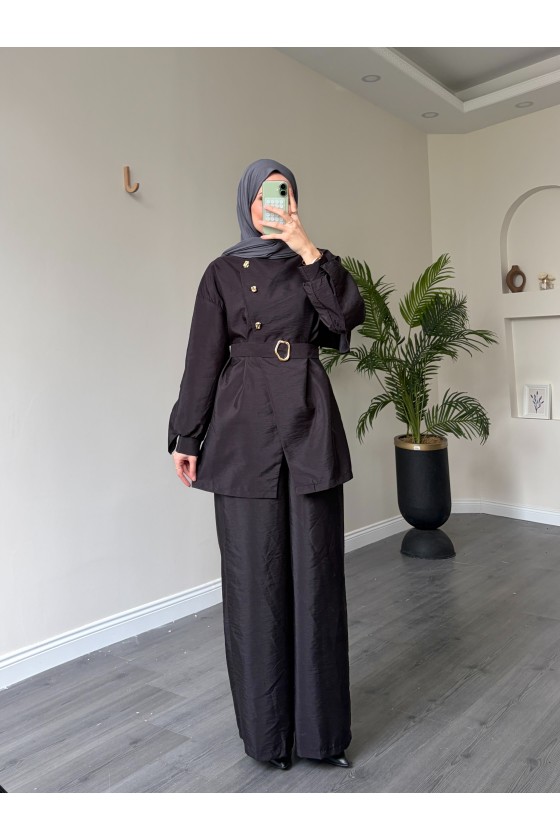 40718 - Volan Detaylı İkili Takım Si̇yah