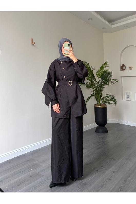 40718 - Volan Detaylı İkili Takım Si̇yah