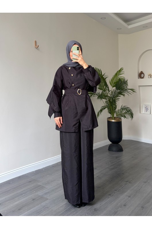 40718 - Volan Detaylı İkili Takım Si̇yah