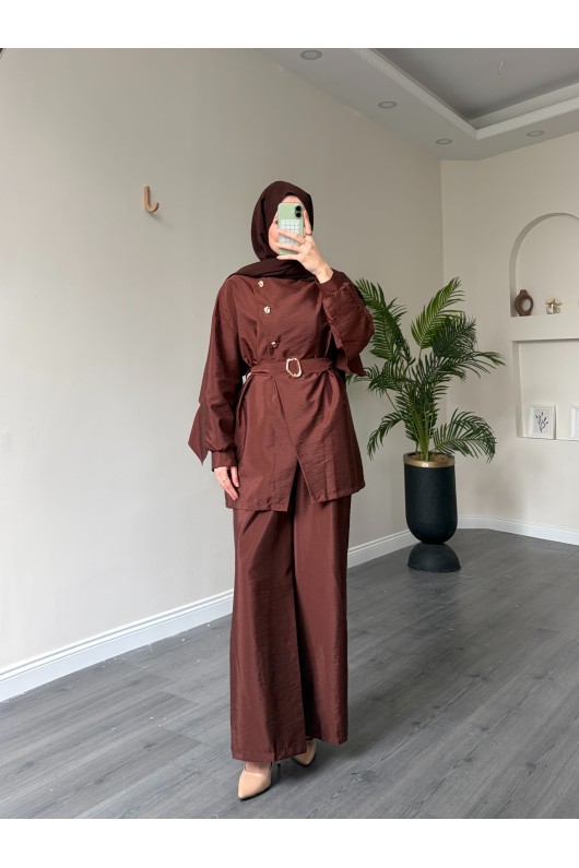 40718 - Volan Detaylı İkili Takım Kahverengi̇