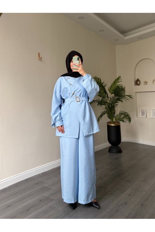 40718 - Volan Detaylı İkili Takım Mavi̇